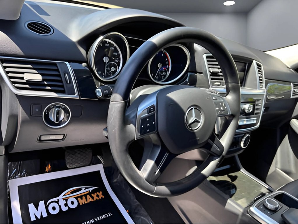 2015 Mercedes-Benz M-Class Image 5