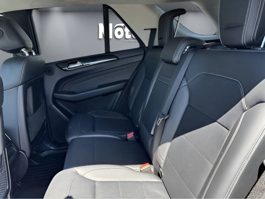 2015 Mercedes-Benz M-Class Image 9