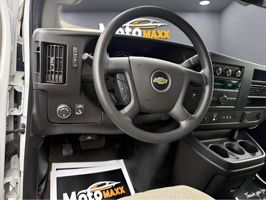 2020 Chevrolet Express Image 5
