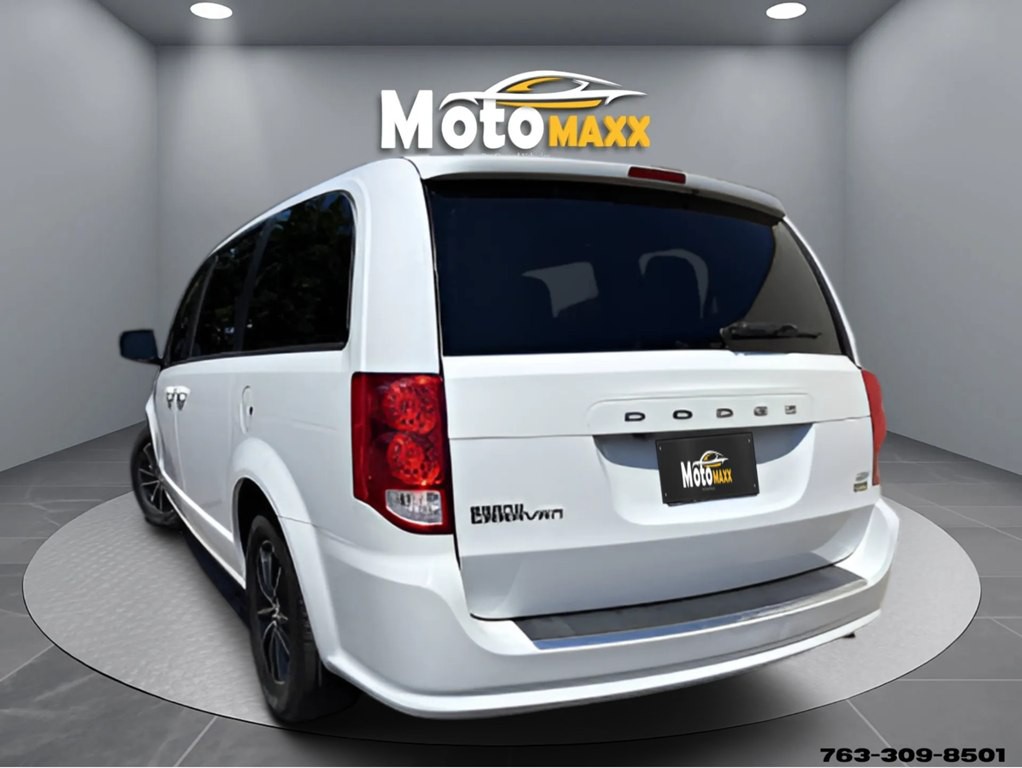 2018 Dodge Grand Caravan Image 3