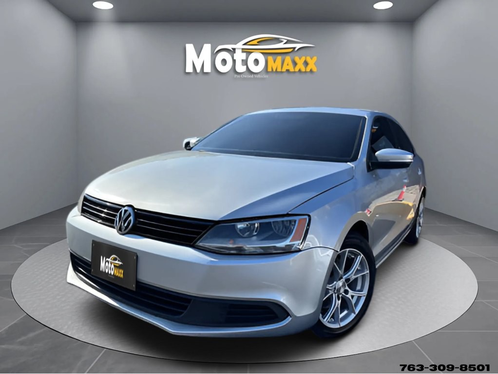2011 Volkswagen Jetta Image 2