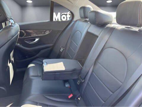 2017 Mercedes-Benz C-Class Image 7