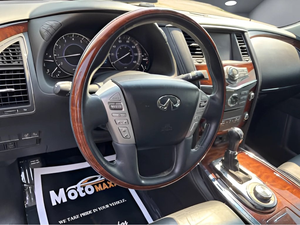 2015 INFINITI QX80 Image 5
