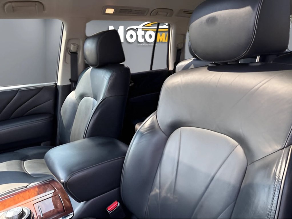 2015 INFINITI QX80 Image 7