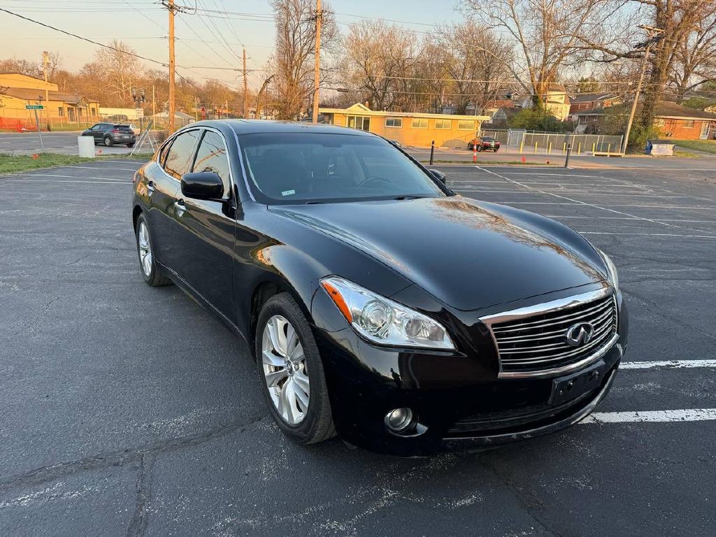 2011 INFINITI M37 Image 1