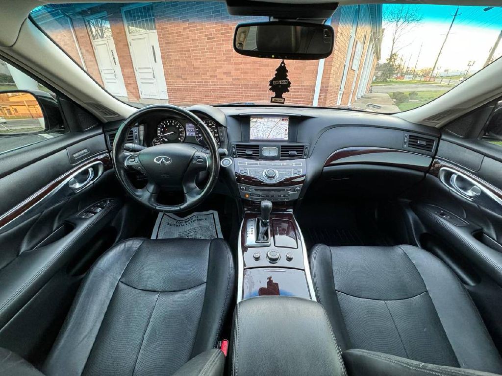 2011 INFINITI M37 Image 15