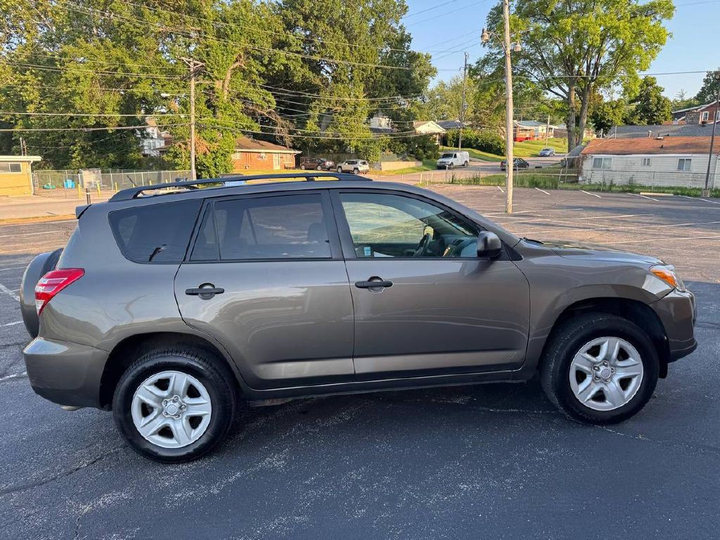 2010 Toyota Rav4 Image 4
