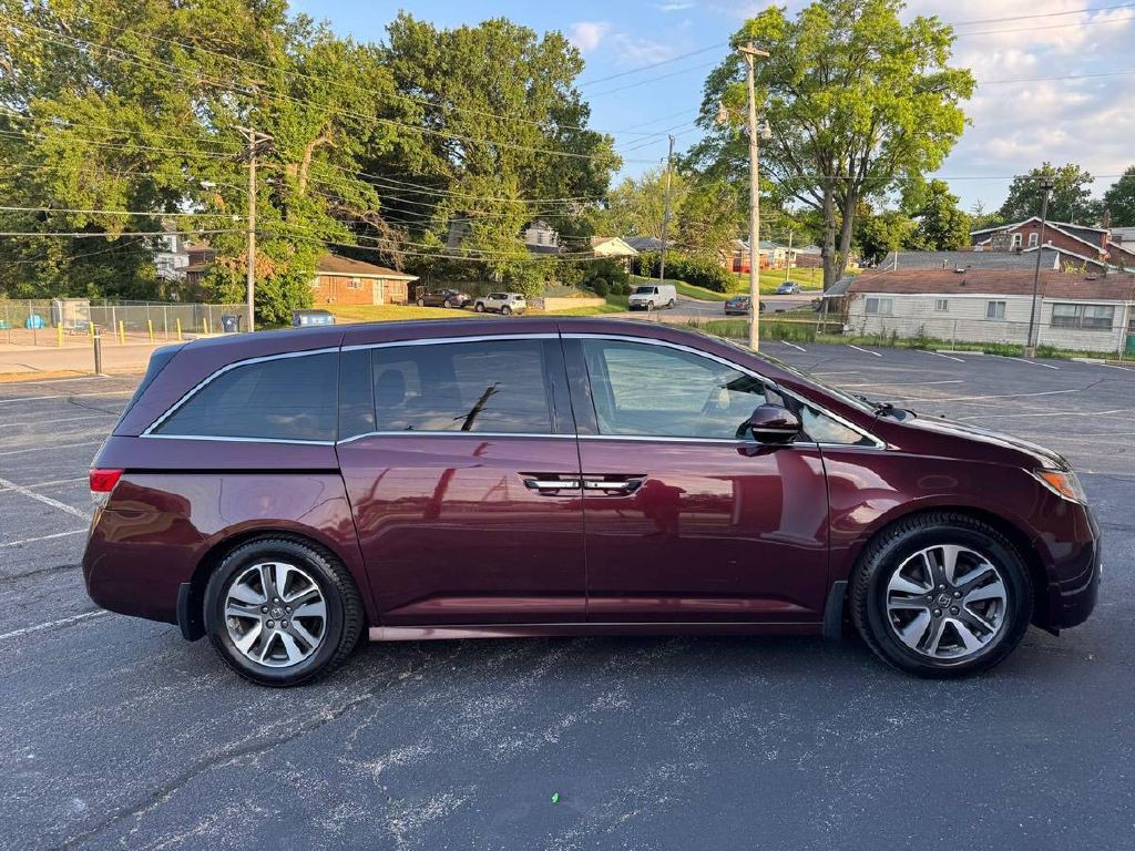 2015 Honda Odyssey Image 4