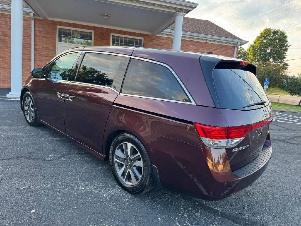 2015 Honda Odyssey Image 8