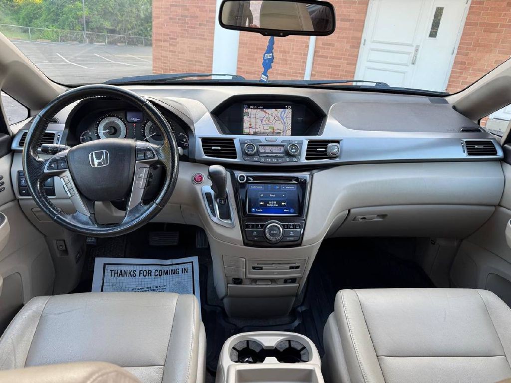 2015 Honda Odyssey Image 14