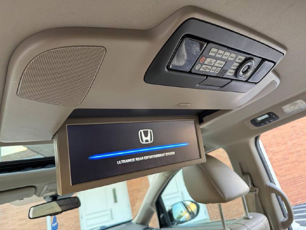 2015 Honda Odyssey Image 16