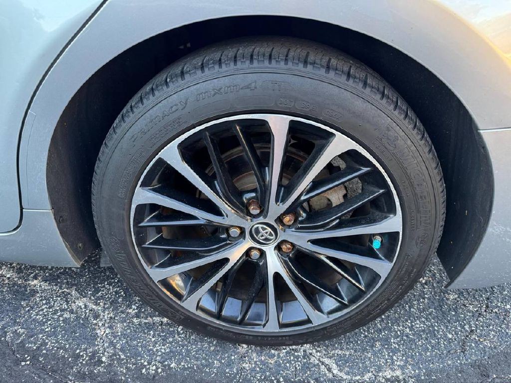 2018 Toyota Camry Image 22
