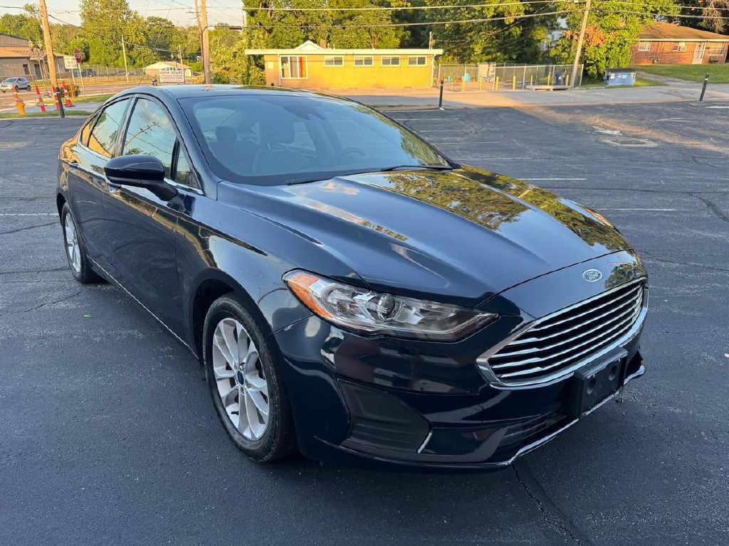 2020 Ford Fusion Image 1