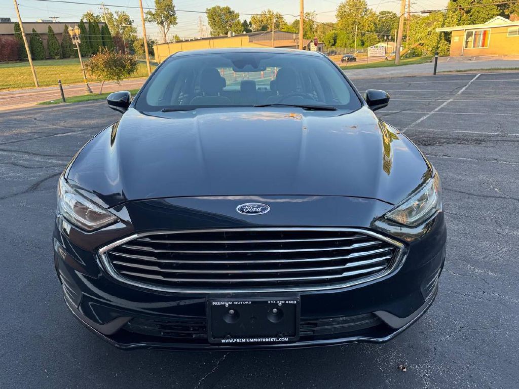 2020 Ford Fusion Image 2