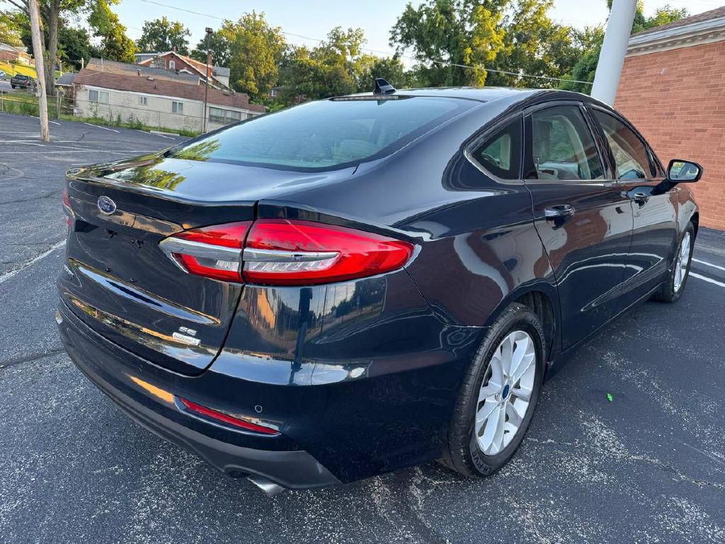 2020 Ford Fusion Image 6