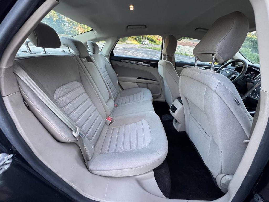 2020 Ford Fusion Image 14