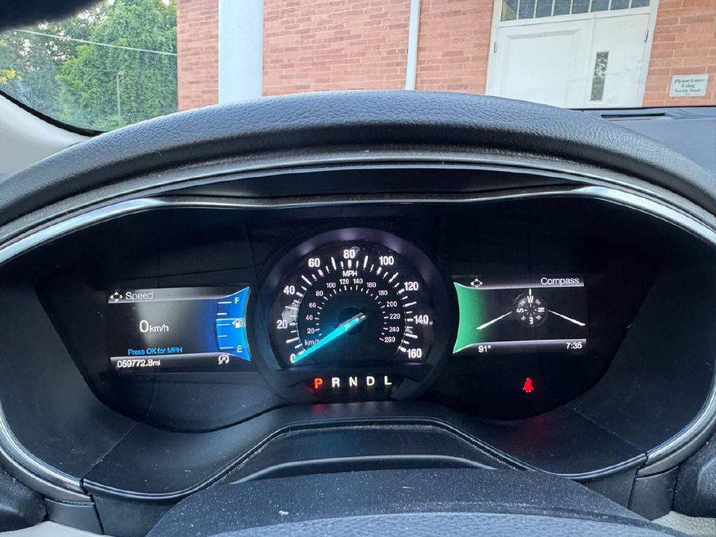 2020 Ford Fusion Image 21