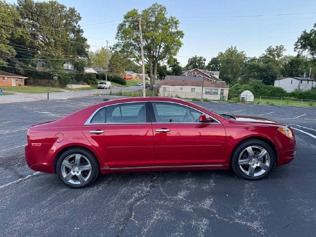 2012 Chevrolet Malibu Image 4