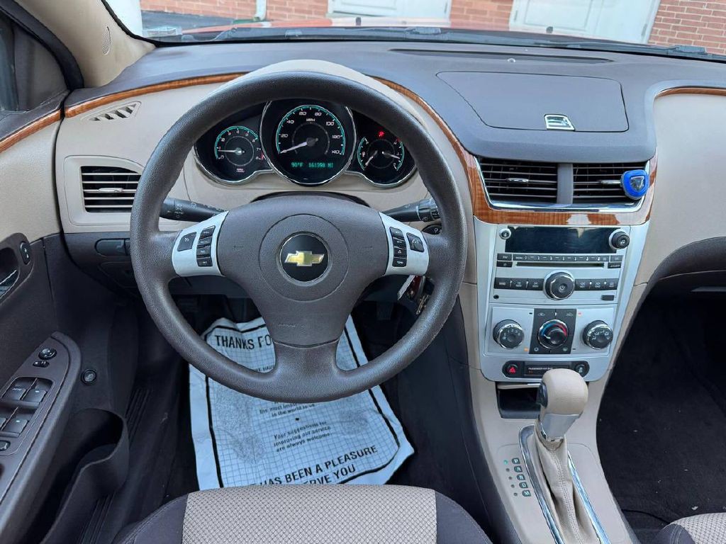 2012 Chevrolet Malibu Image 17