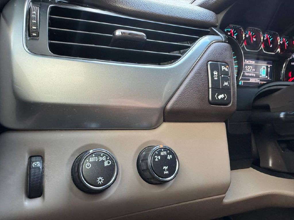 2016 Chevrolet Tahoe Image 21