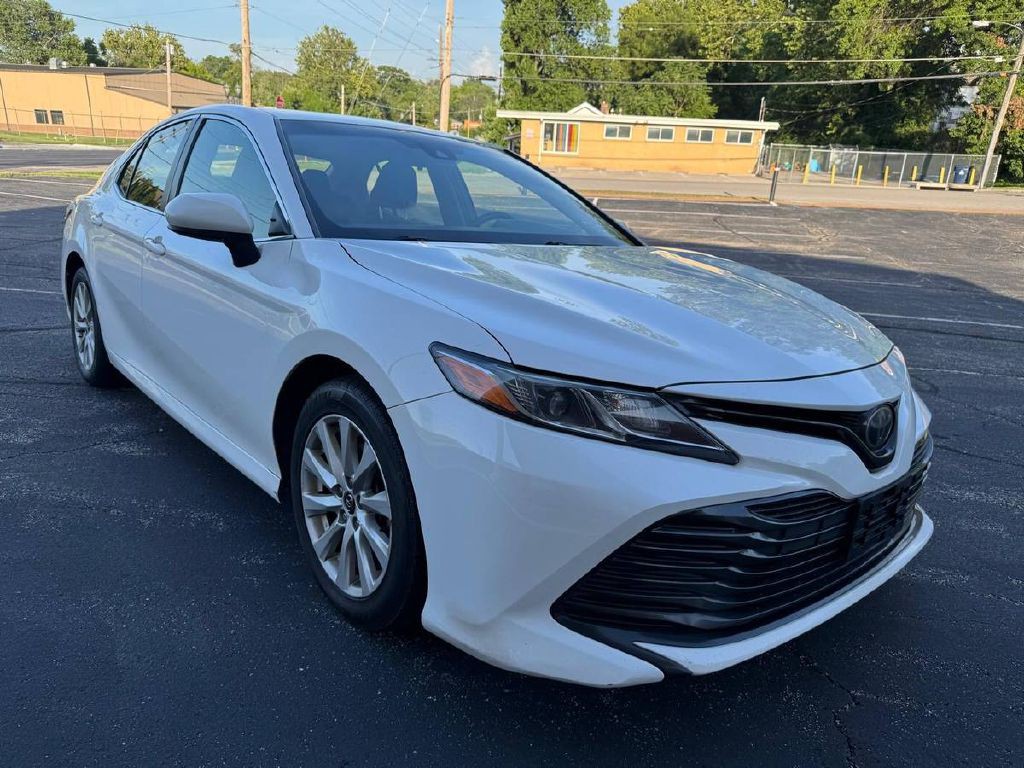 2018 Toyota Camry Image 1