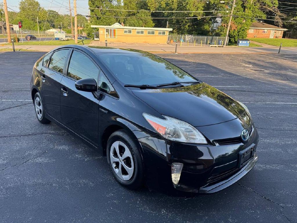 2014 Toyota Prius Image 1