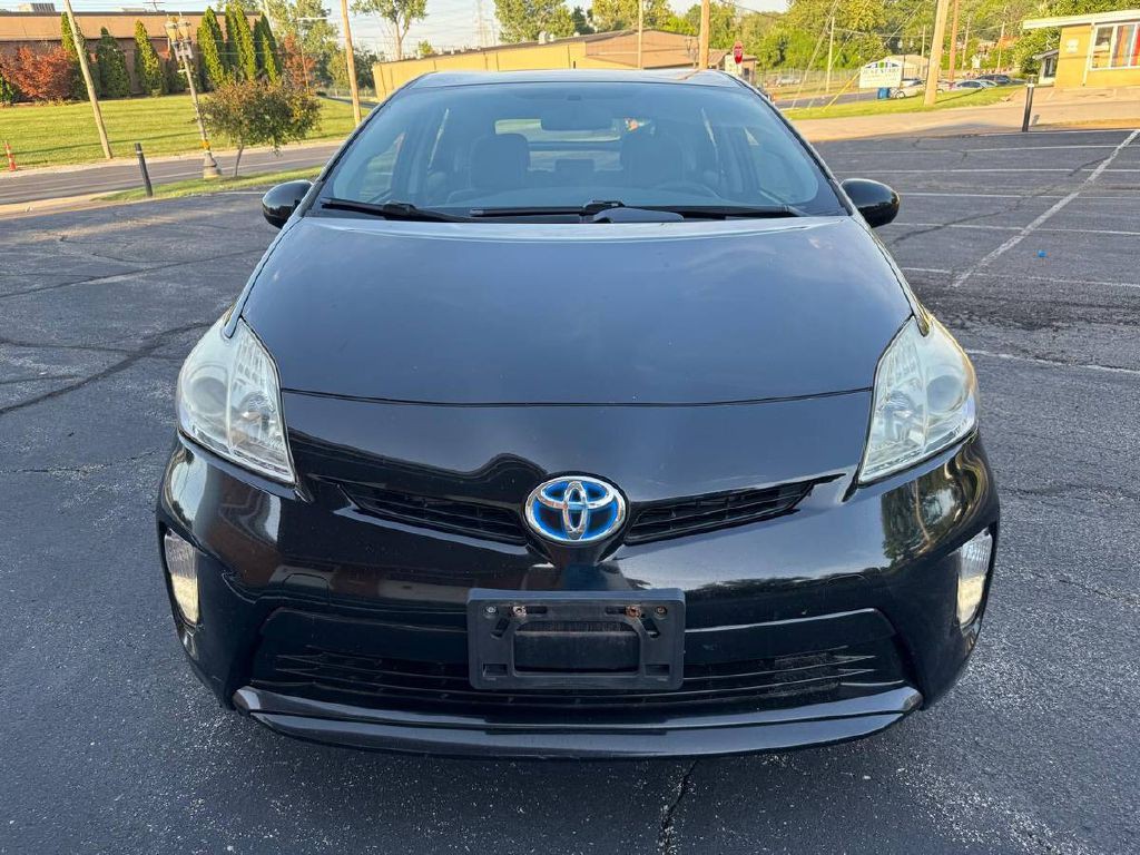 2014 Toyota Prius Image 2