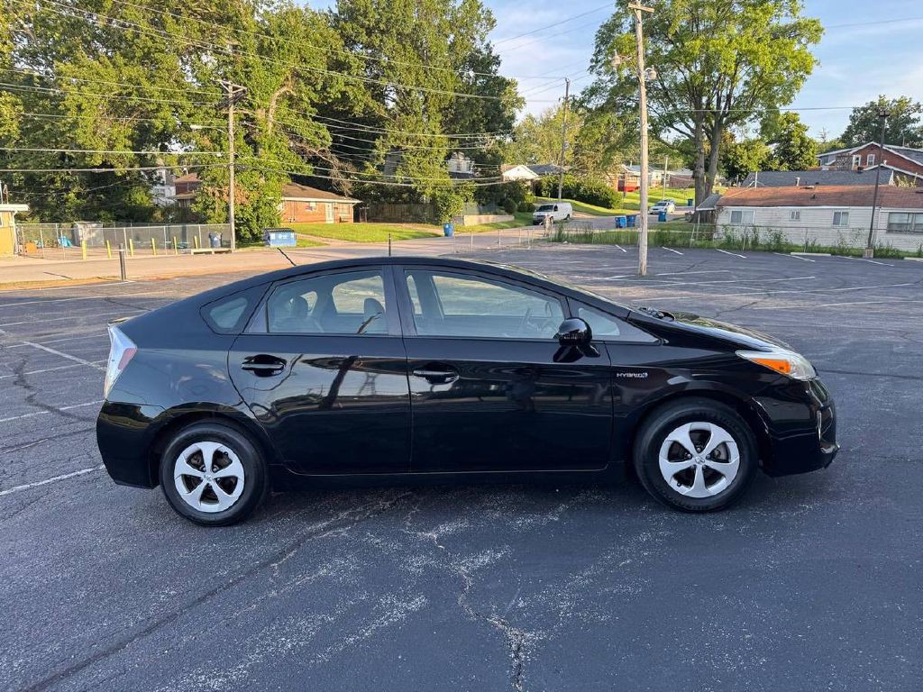 2014 Toyota Prius Image 4