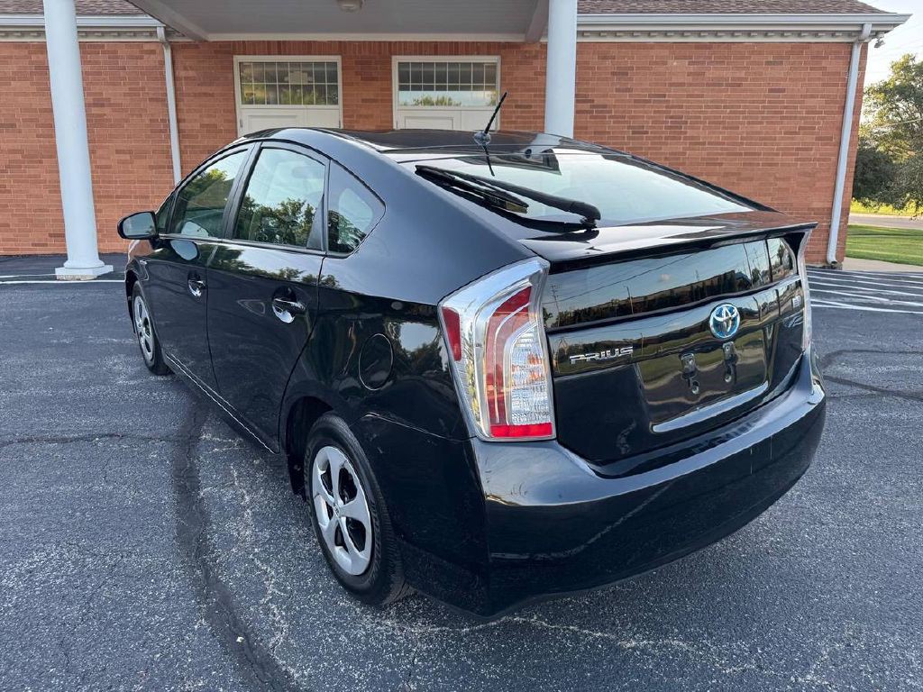 2014 Toyota Prius Image 8