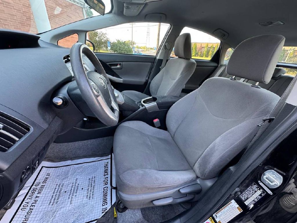 2014 Toyota Prius Image 9