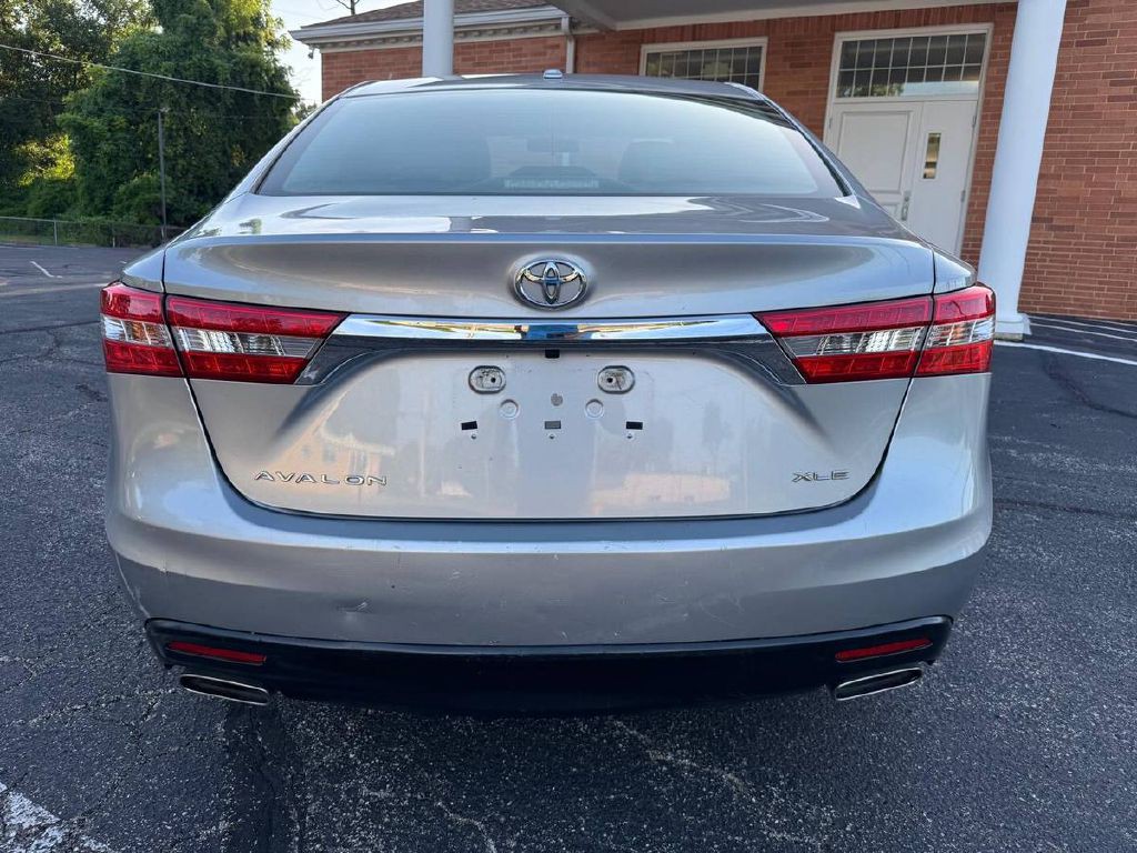 2015 Toyota Avalon Image 7