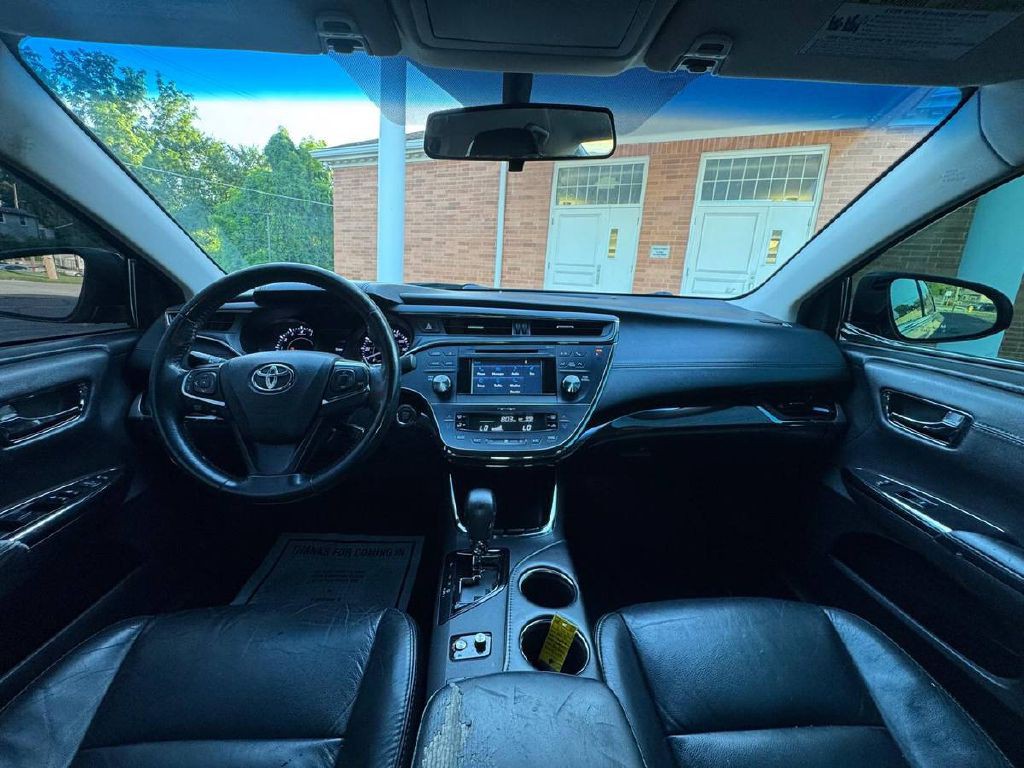 2015 Toyota Avalon Image 15