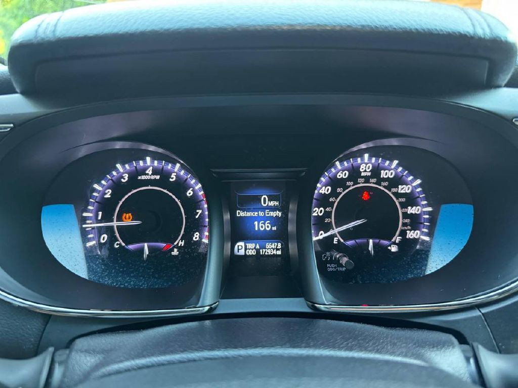 2015 Toyota Avalon Image 21