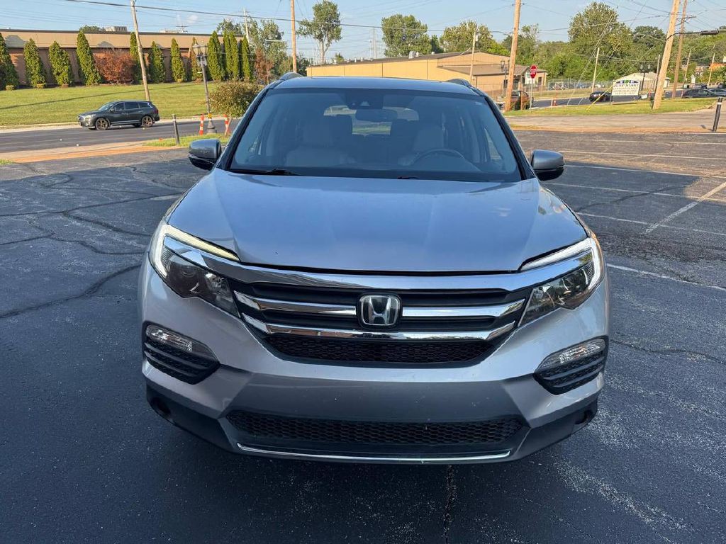 2018 Honda Pilot Image 2