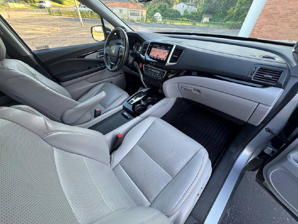 2018 Honda Pilot Image 10