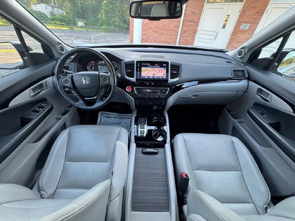 2018 Honda Pilot Image 16