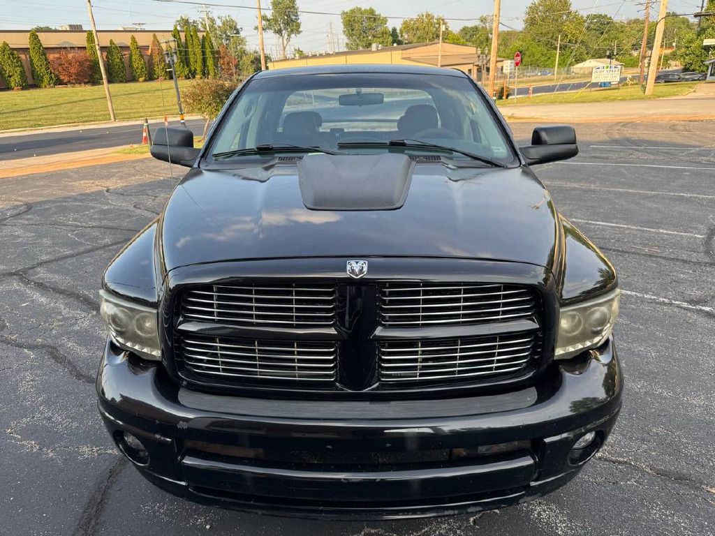 2005 Dodge Ram 1500 Image 2