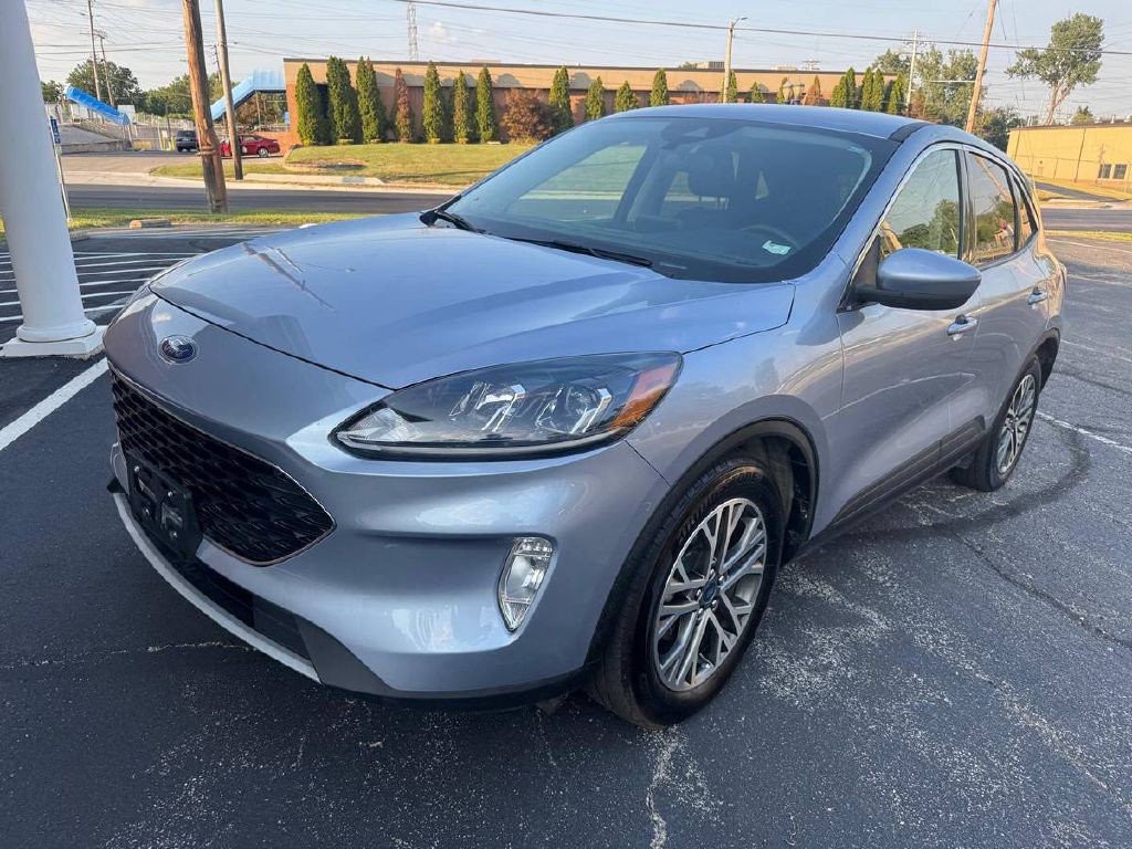 2022 Ford Escape Image 3