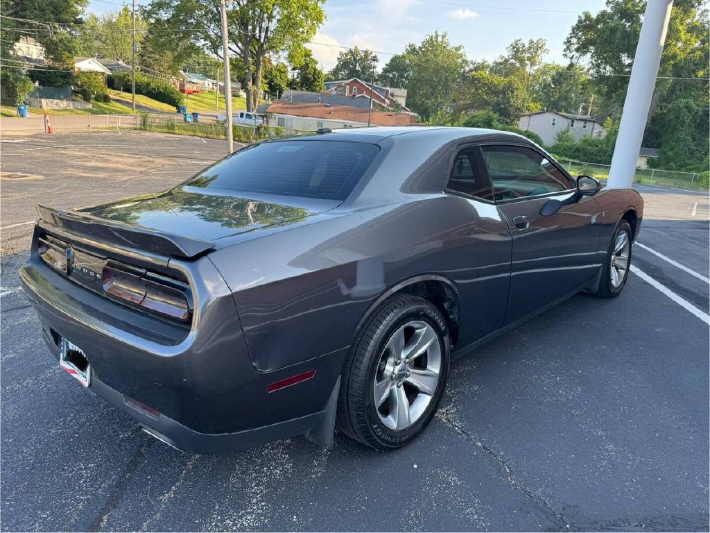 2015 Dodge Challenger Image 6