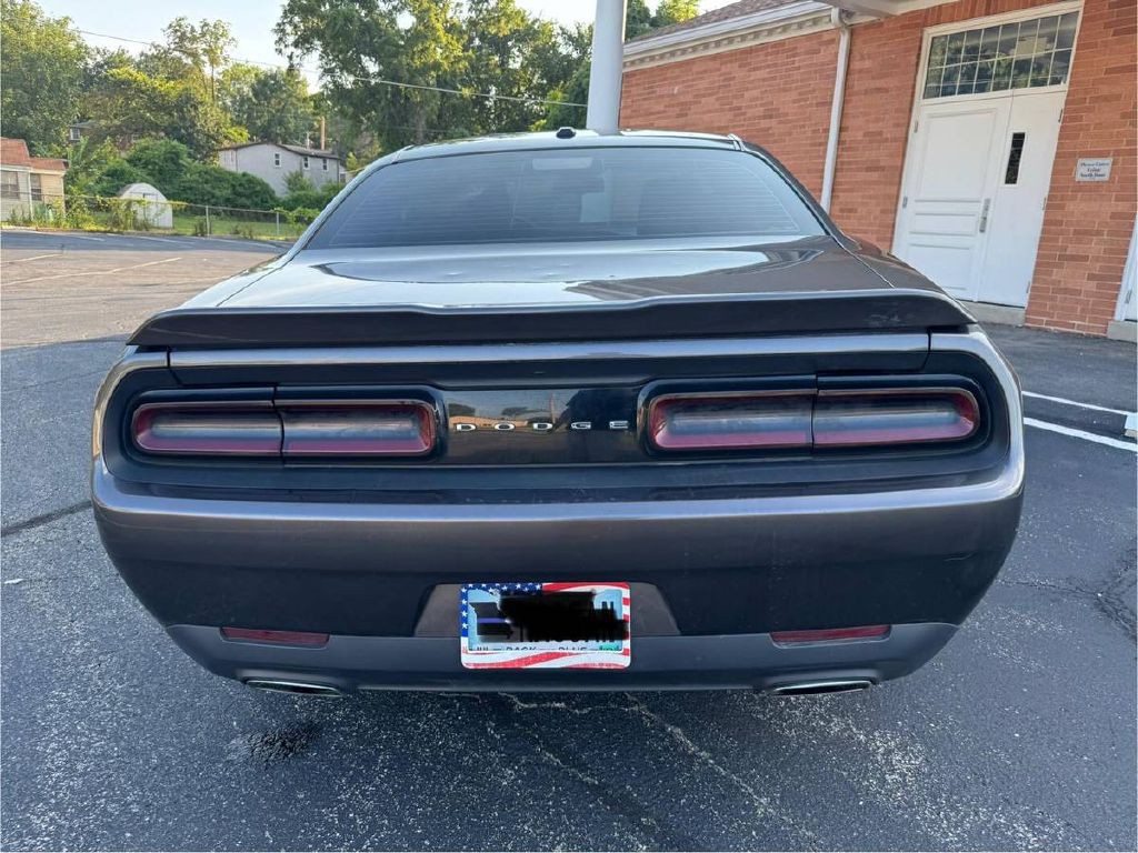 2015 Dodge Challenger Image 7