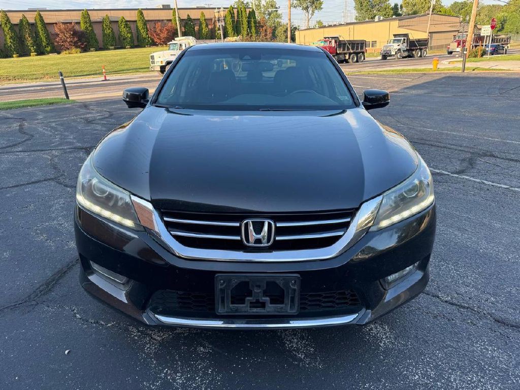 2013 Honda Accord Image 2