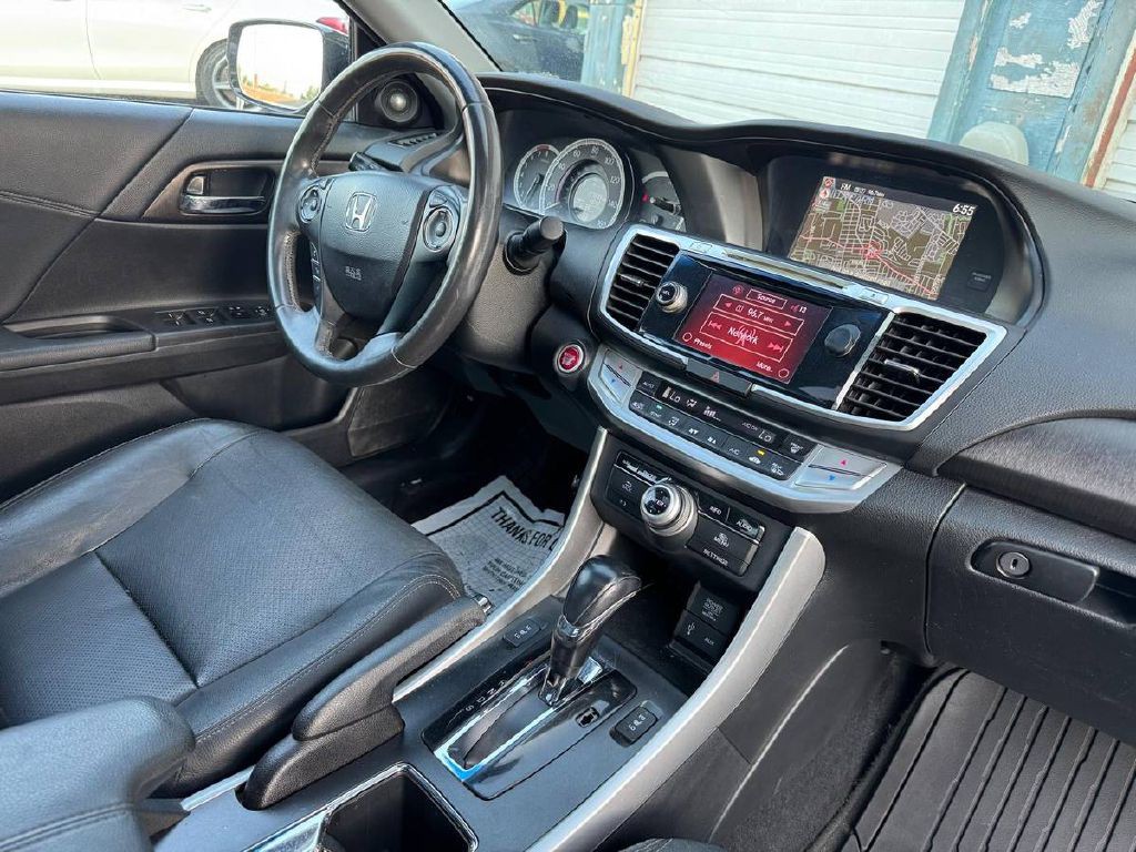 2013 Honda Accord Image 13