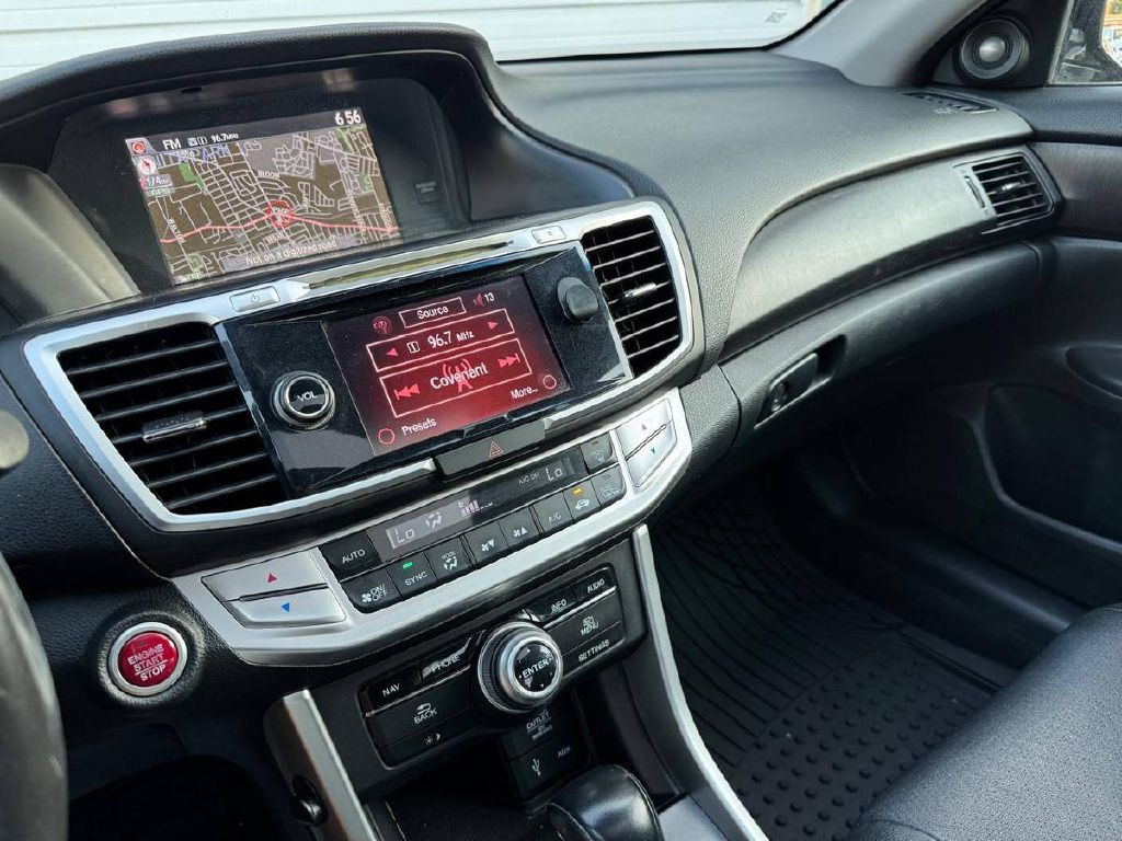 2013 Honda Accord Image 18