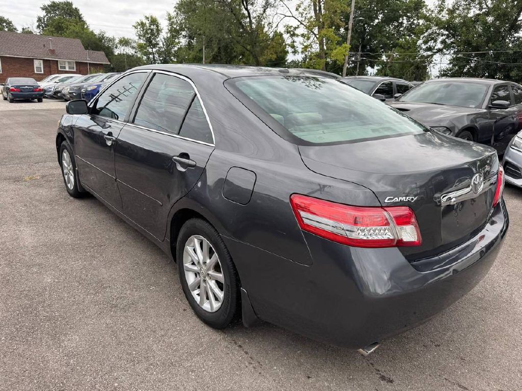 2011 Toyota Camry Image 6
