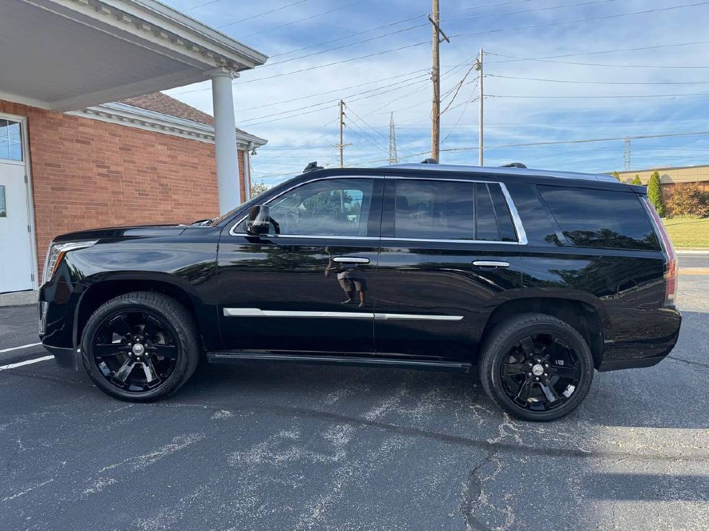 2016 Cadillac Escalade Image 5
