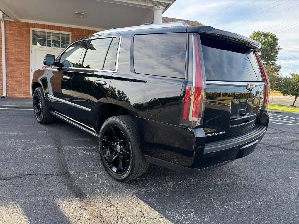 2016 Cadillac Escalade Image 7