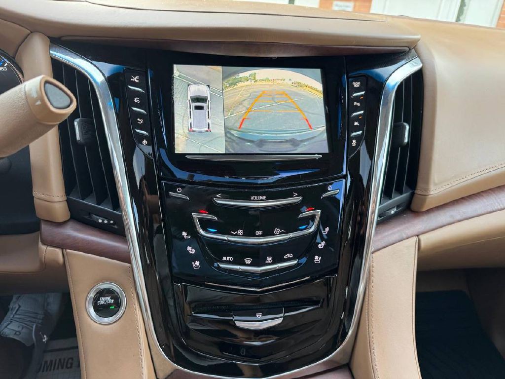 2016 Cadillac Escalade Image 20