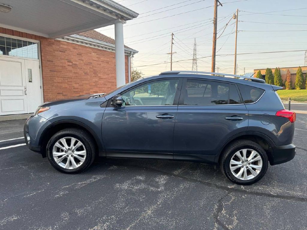 2014 Toyota Rav4 Image 5