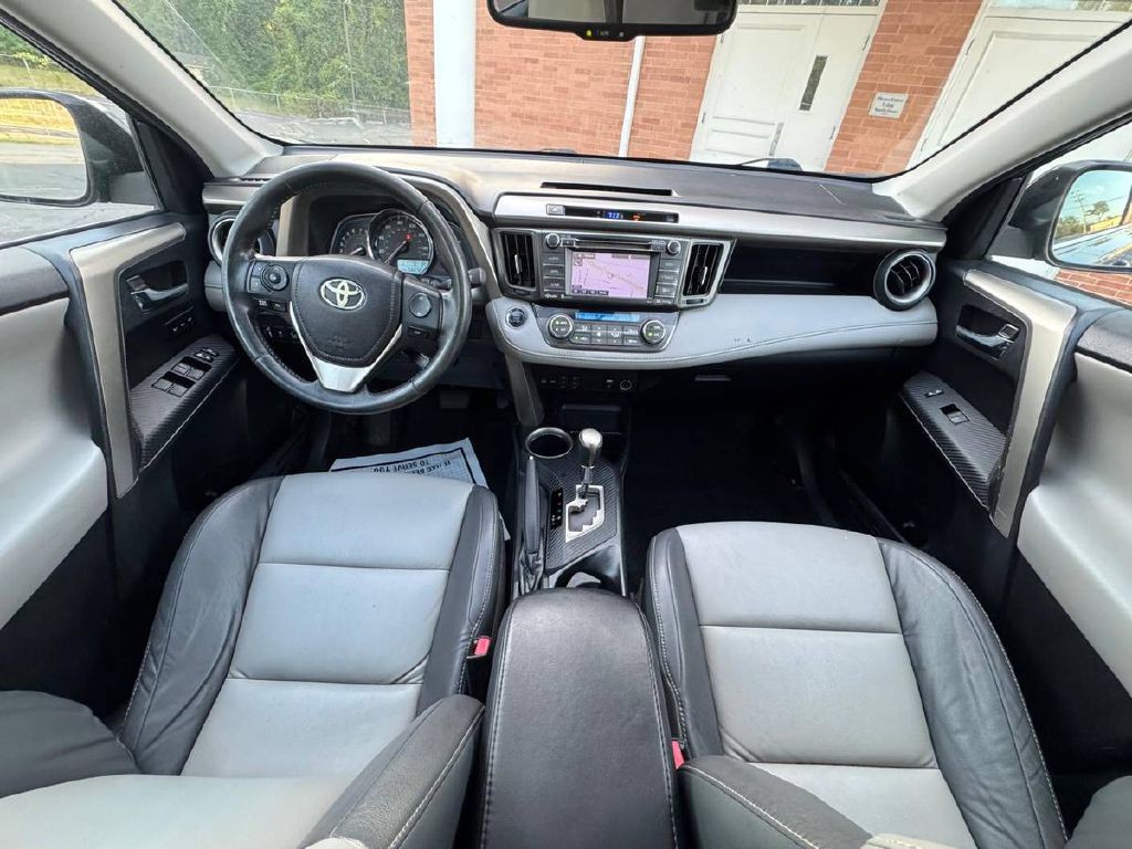 2014 Toyota Rav4 Image 17