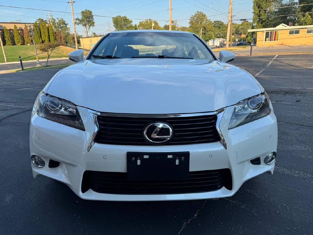 2015 Lexus GS Image 2